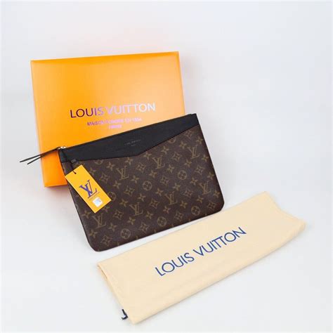 louis vuitton key pouch ioffer|louis vuitton key pouch bloomingdale's.